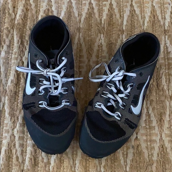 nike flat training shoes